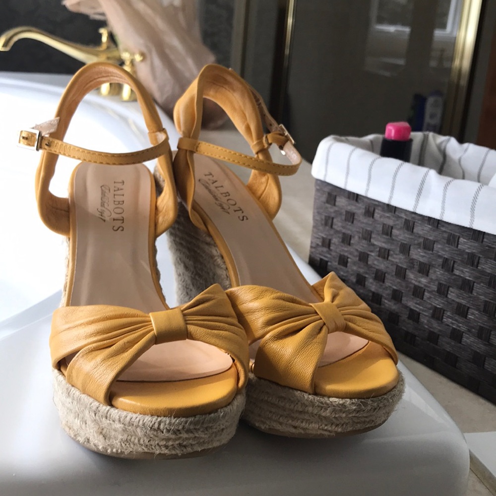 Talbots yellow wedges